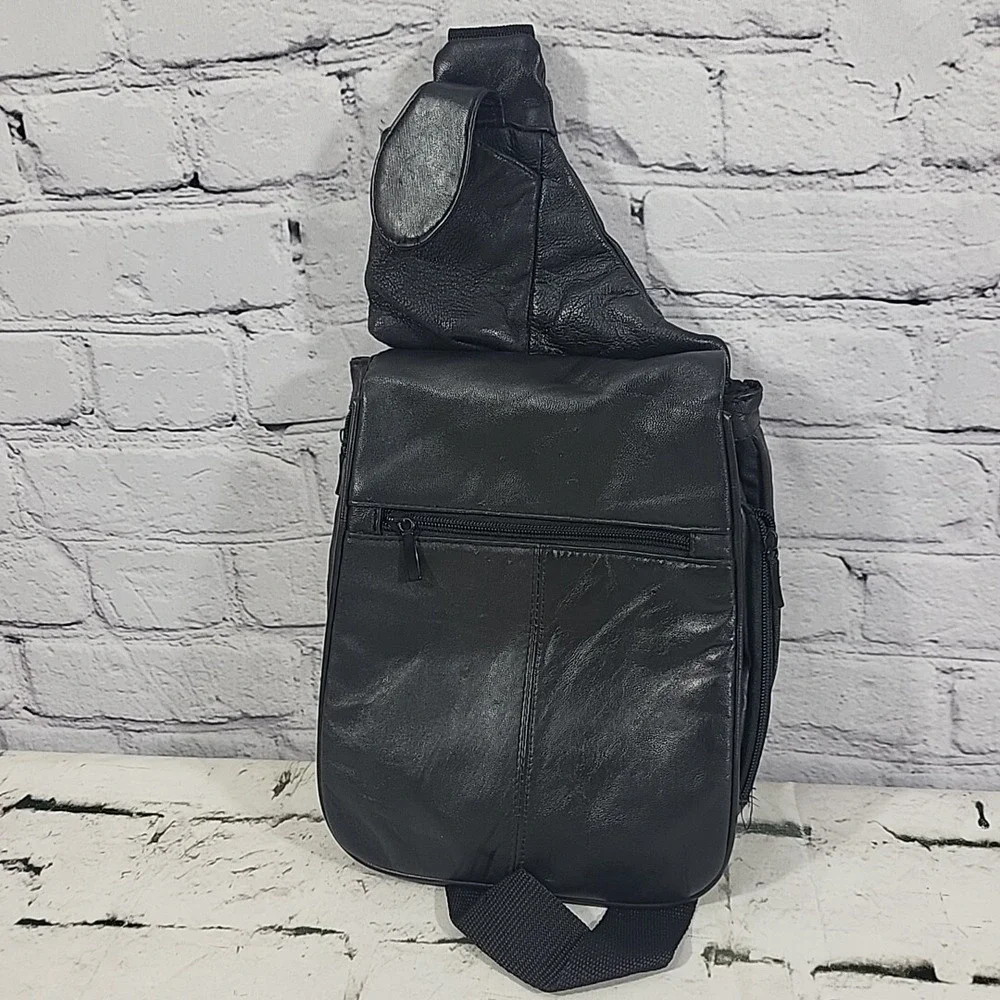 BUXTON Sling Shoulder Bag Soft Genuine‎ Leather Backpack Black Hobo Tote Pockets